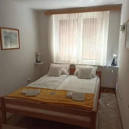 Rena - Private Parking * Sarajevo