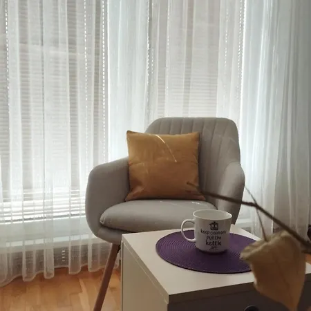 Rena - Private Parking Apartment *